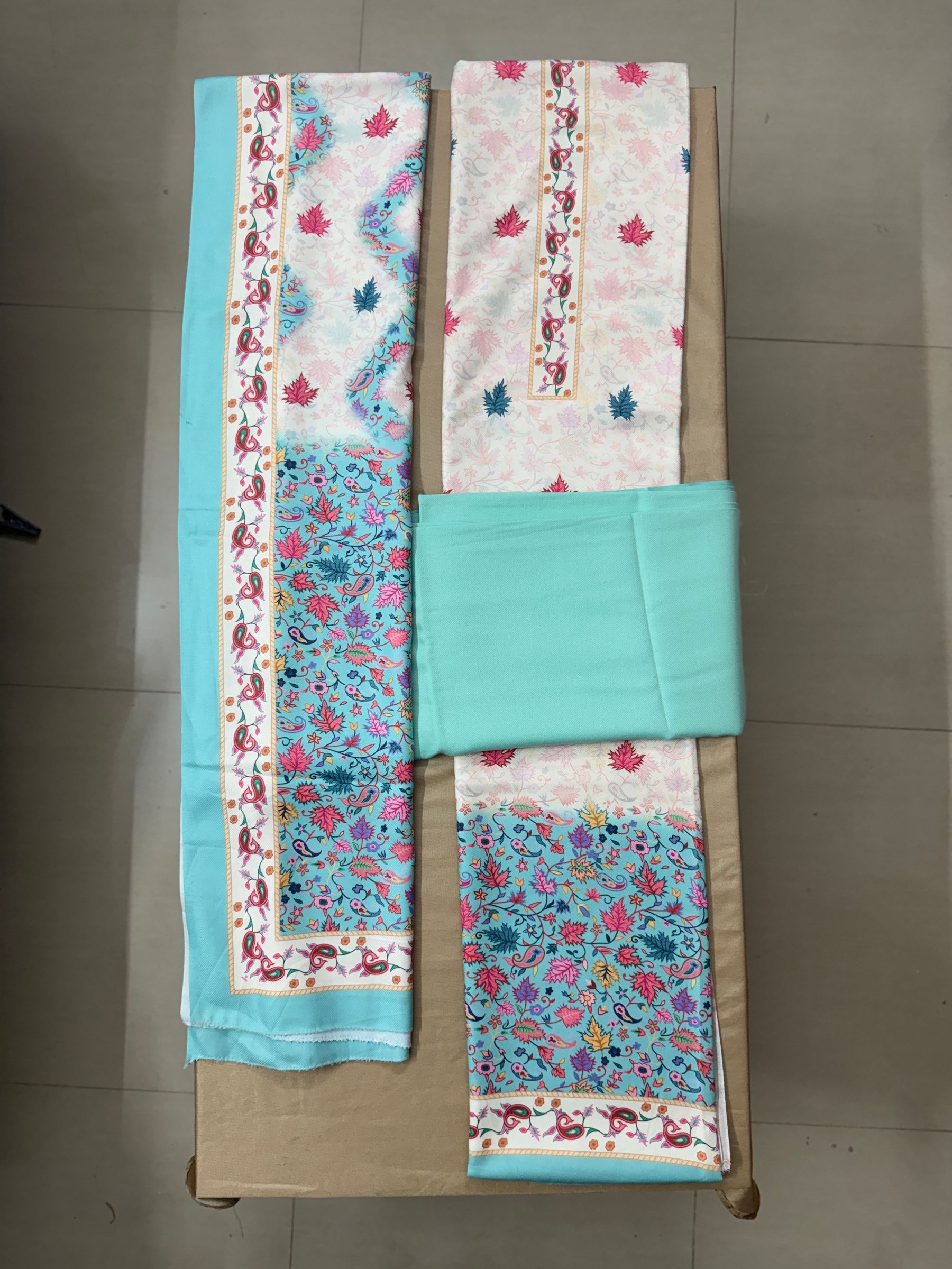Safa suit set, real photo of the unstitched fabric